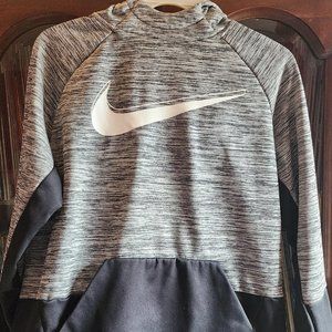 Nike Dri-Fit boys XL Hoodie